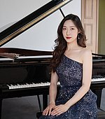 Xintian Zhu - Klavierlehrerin