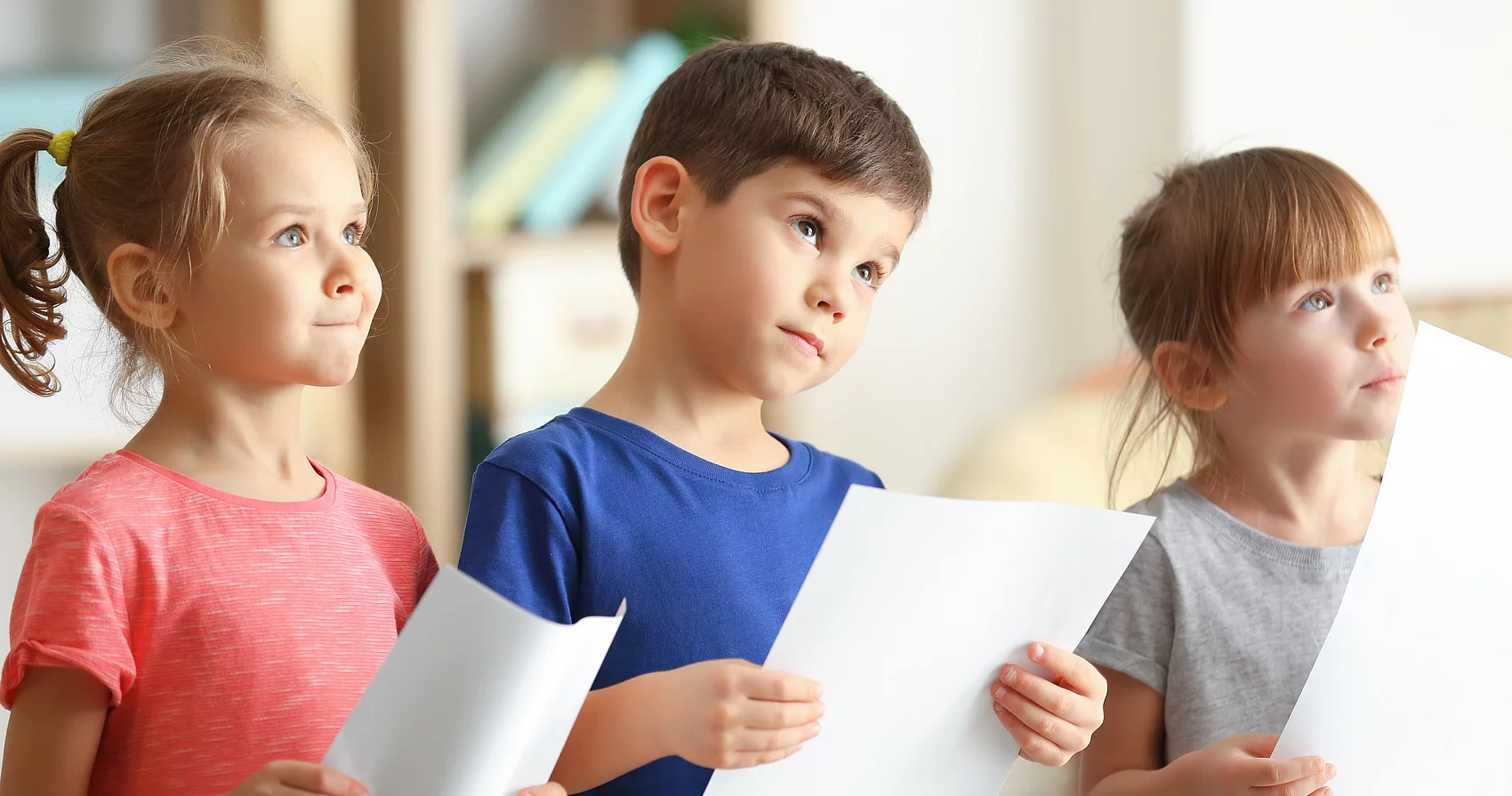 Kinder singen im Chor