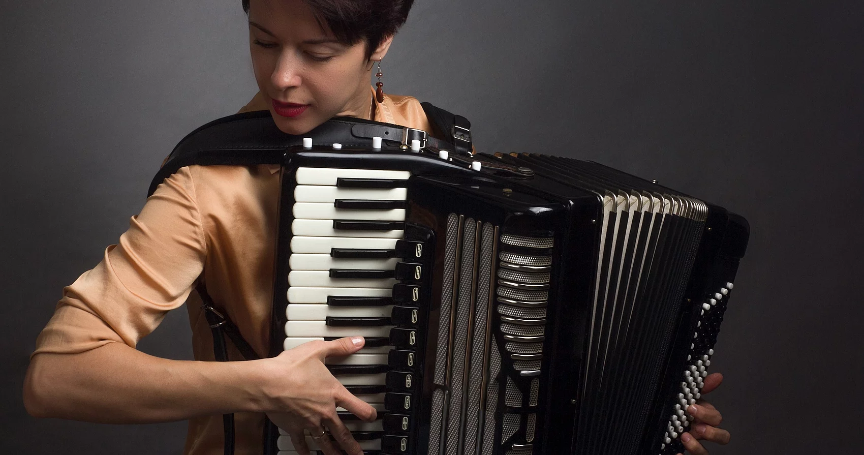 Akkordeonspielerin